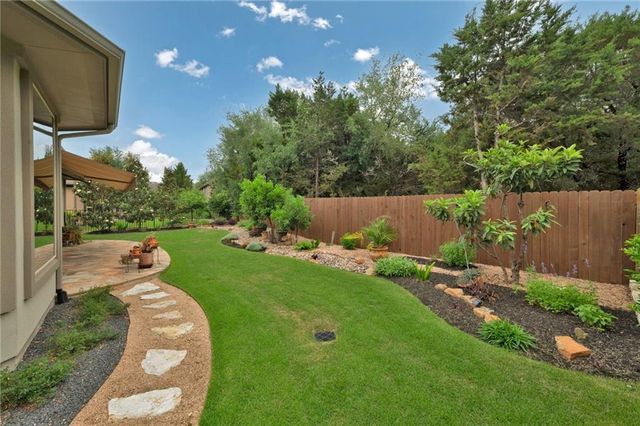 205 Lake Como DR, Lakeway, TX 78734