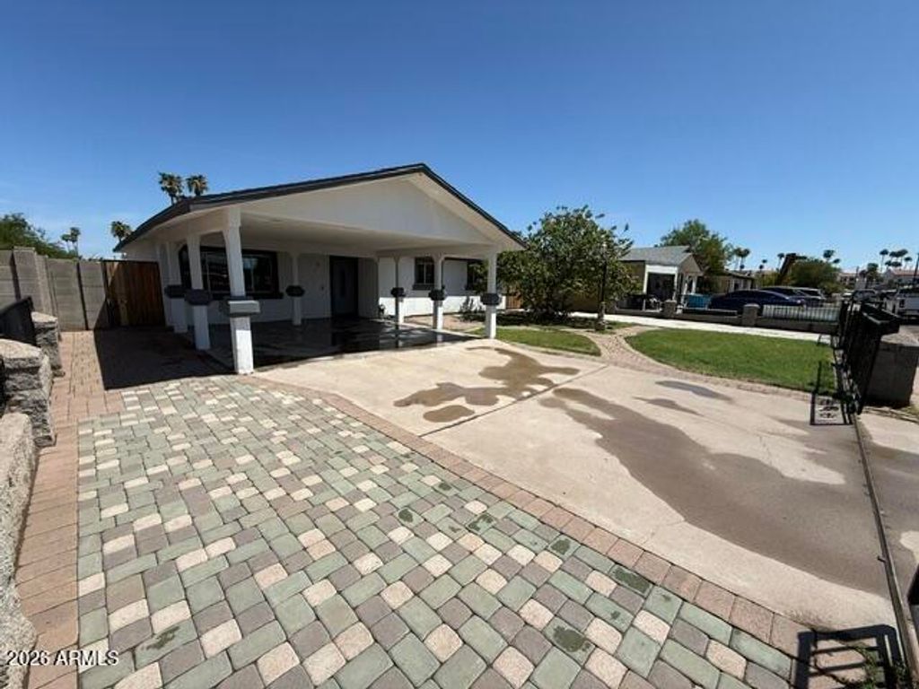 5302 W WINDSOR Avenue, Phoenix, AZ 85035 — photo 2