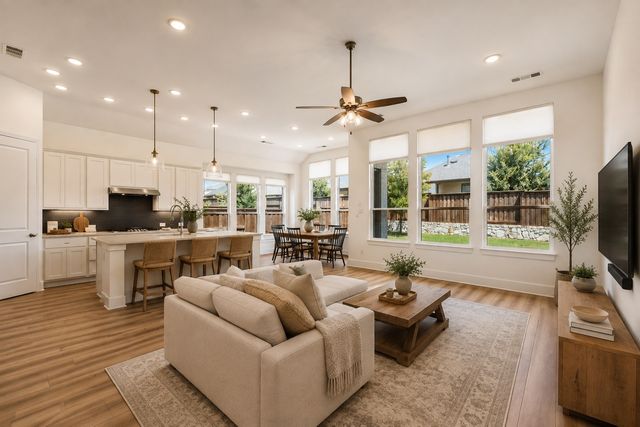 1616 Mcdougall Creek, Van Alstyne, TX 75495