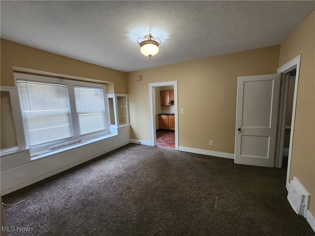 1306 E 134th Street 1306, East Cleveland, OH 44112