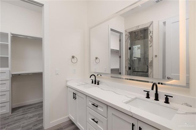 1922 W Olympia Avenue, Alton, TX 78573