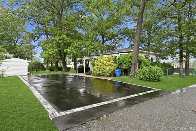 89 W 4th Street, Ronkonkoma, NY 11779