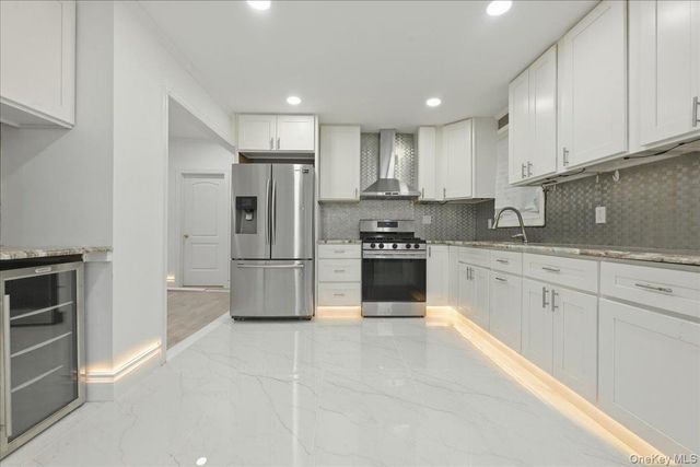 89 W 4th Street, Ronkonkoma, NY 11779