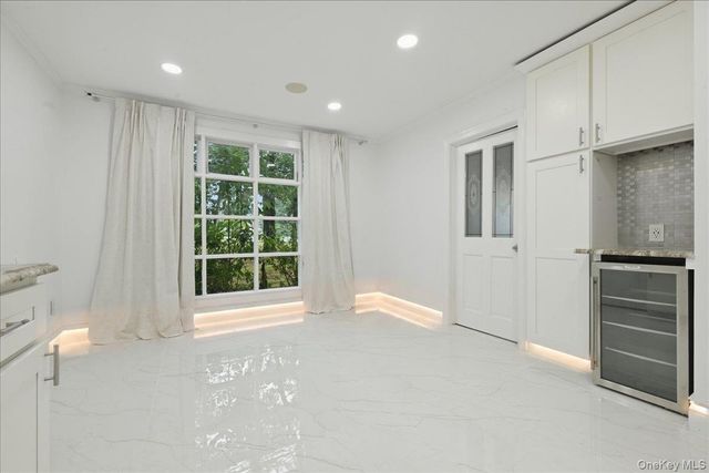 89 W 4th Street, Ronkonkoma, NY 11779