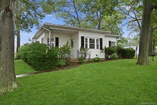89 W 4th Street, Ronkonkoma, NY 11779