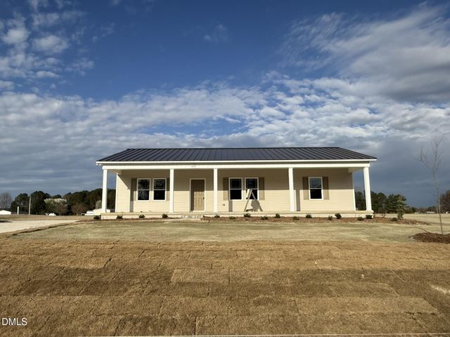 129 Jacobs Ridge Drive, Four Oaks, NC 27524