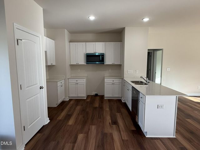 129 Jacobs Ridge Drive, Four Oaks, NC 27524