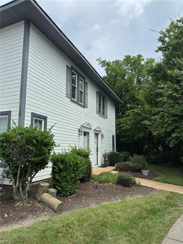 110 Seaside LN, Virginia Beach, VA 23462