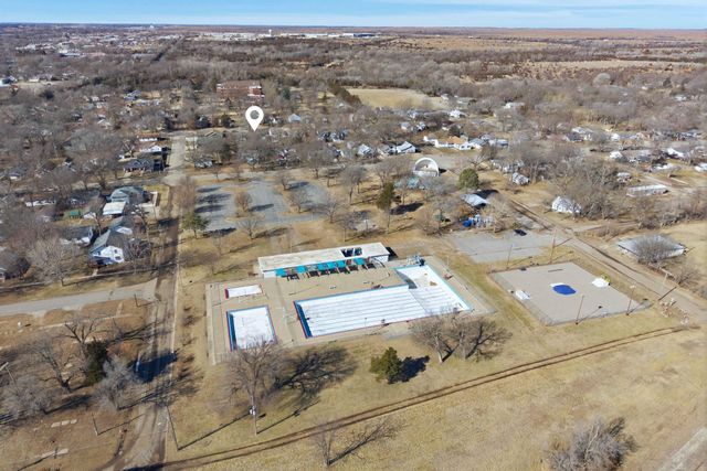 908 N Denver St, El Dorado, KS 67042