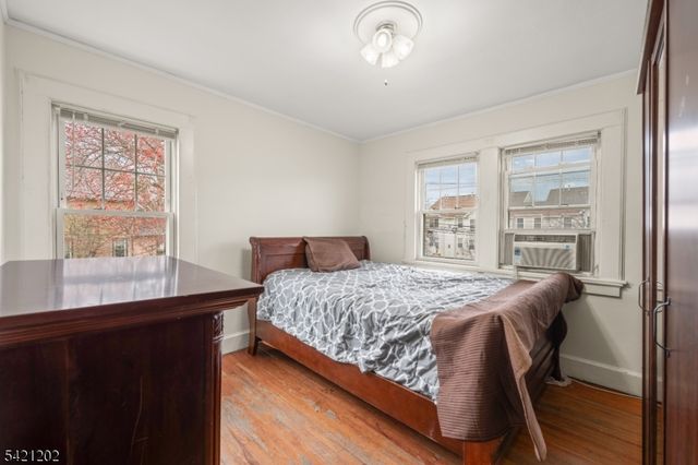 389 Colfax Ave, Clifton City, NJ 07013