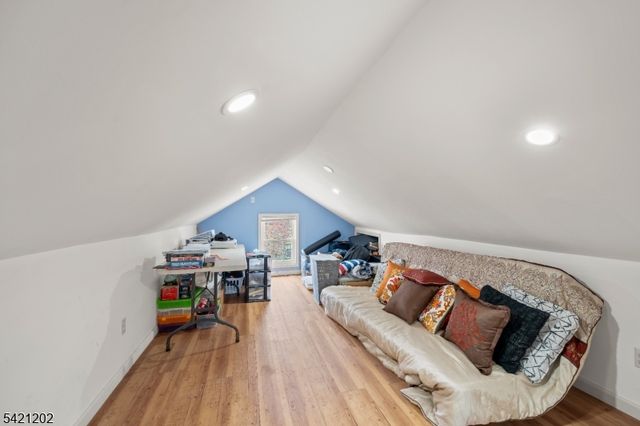 389 Colfax Ave, Clifton City, NJ 07013