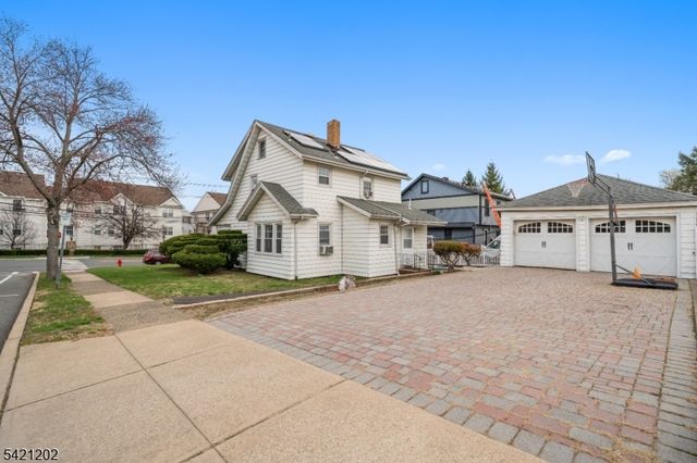 389 Colfax Ave, Clifton City, NJ 07013