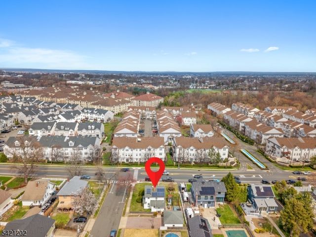 389 Colfax Ave, Clifton City, NJ 07013