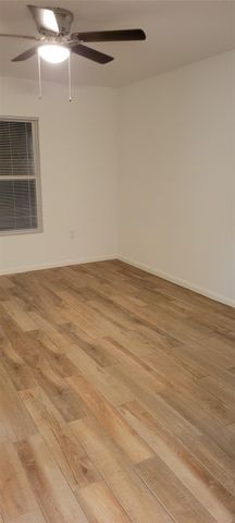 5625 Antoine Drive 1105, Houston, TX 77091