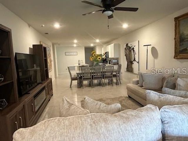 20082 ROYAL TERN COURT, Leesburg, FL 34748