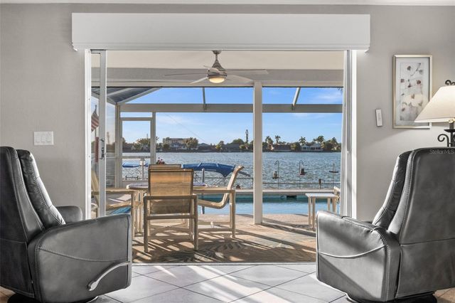 240 SE 20TH PLACE, Cape Coral, FL 33990