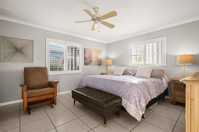 240 SE 20TH PLACE, Cape Coral, FL 33990