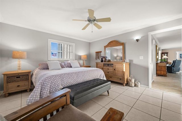 240 SE 20TH PLACE, Cape Coral, FL 33990