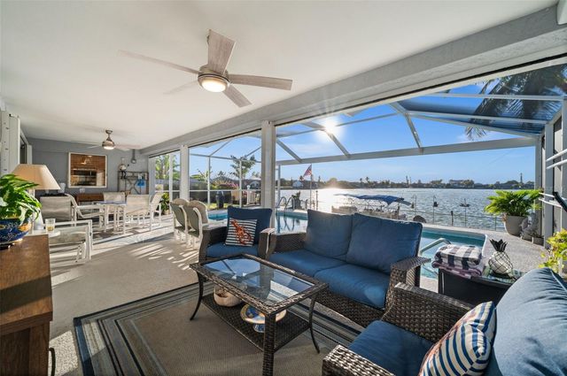 240 SE 20TH PLACE, Cape Coral, FL 33990