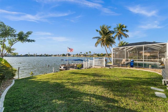 240 SE 20TH PLACE, Cape Coral, FL 33990