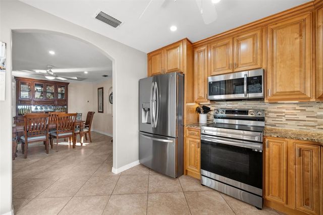 240 SE 20TH PLACE, Cape Coral, FL 33990