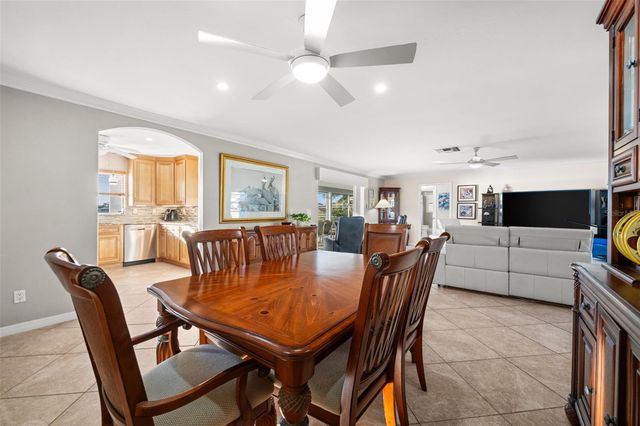 240 SE 20TH PLACE, Cape Coral, FL 33990