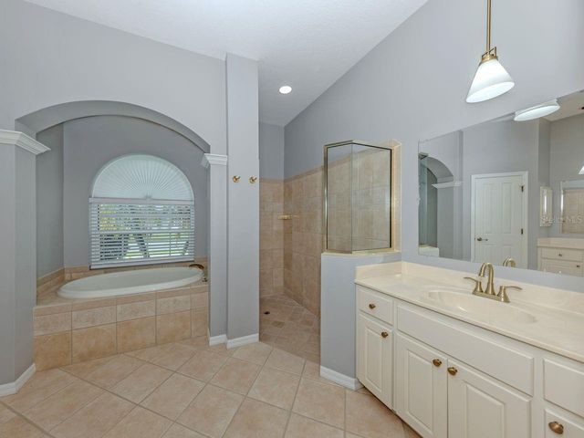 715 THISTLELAKE DRIVE, Venice, FL 34293