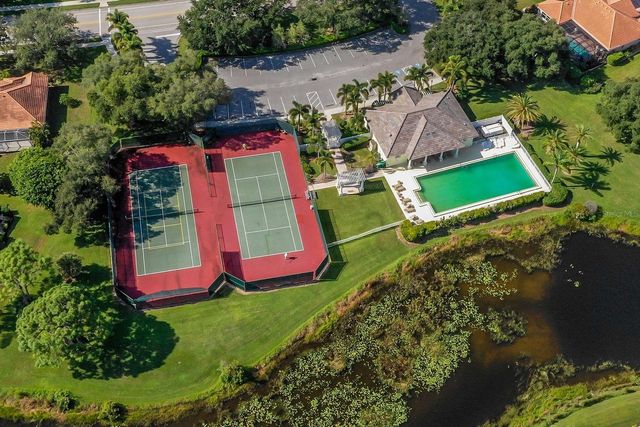 715 THISTLELAKE DRIVE, Venice, FL 34293