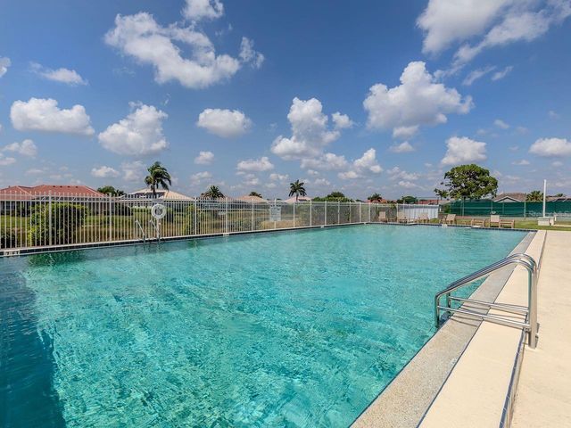 715 THISTLELAKE DRIVE, Venice, FL 34293