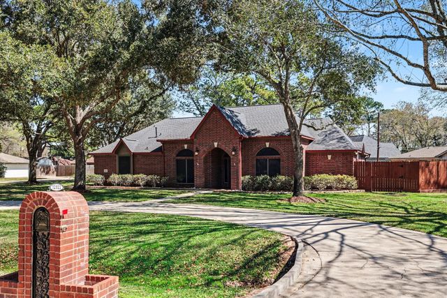12322 Adams Run Drive, Cypress, TX 77429