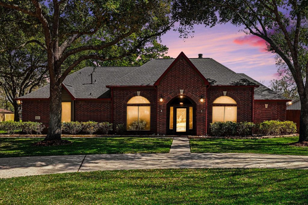 12322 Adams Run Drive, Cypress, TX 77429