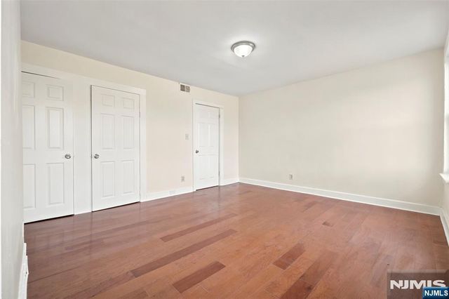 359-361 18th Street, Newark, NJ 07103