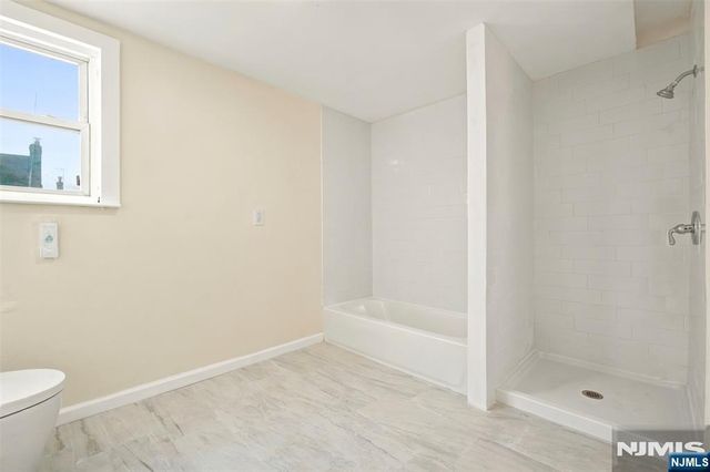 359-361 18th Street, Newark, NJ 07103