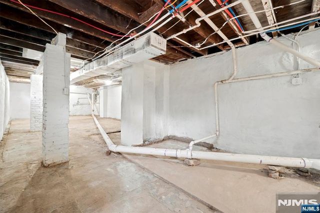 359-361 18th Street, Newark, NJ 07103