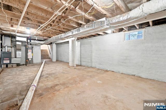 359-361 18th Street, Newark, NJ 07103