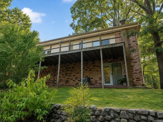 134 STONEHURST Road, Hot Springs, AR 71913