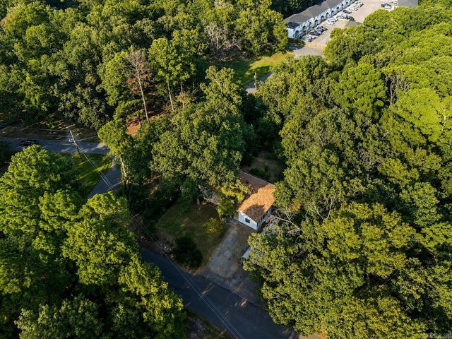 134 STONEHURST Road, Hot Springs, AR 71913