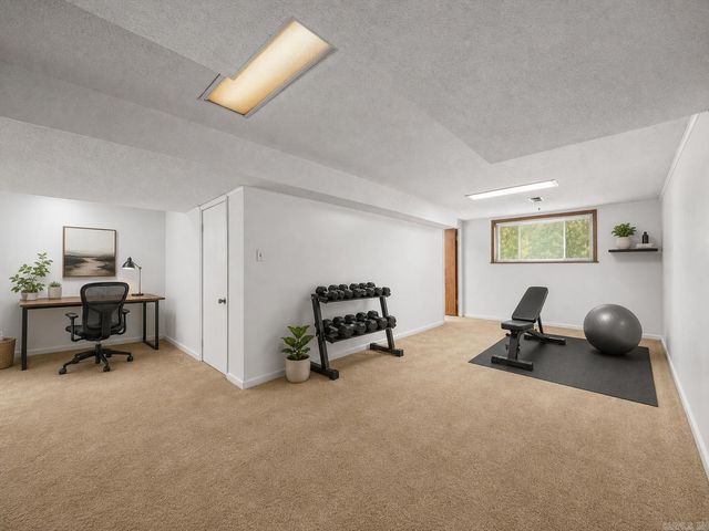 134 STONEHURST Road, Hot Springs, AR 71913