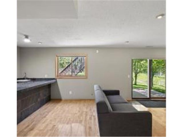 4008 Pennsylvania Avenue, Eagan, MN 55123
