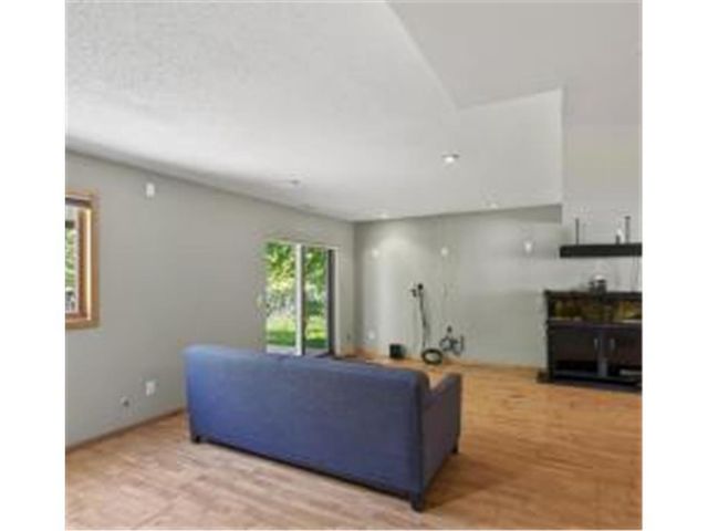 4008 Pennsylvania Avenue, Eagan, MN 55123