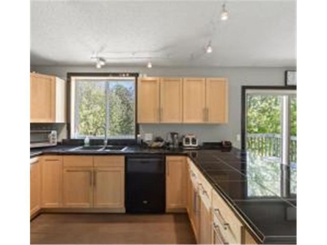 4008 Pennsylvania Avenue, Eagan, MN 55123