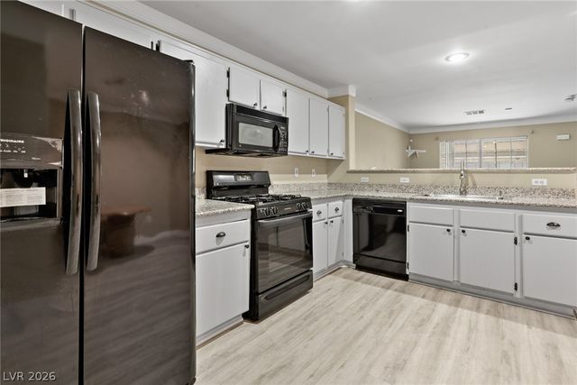 2205 Sleepy Court, Las Vegas, NV 89106