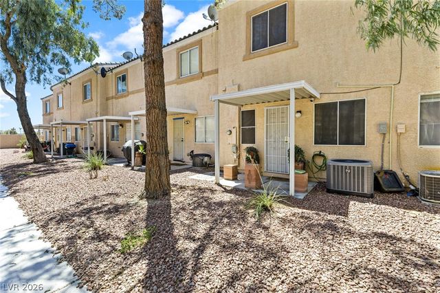 2205 Sleepy Court, Las Vegas, NV 89106