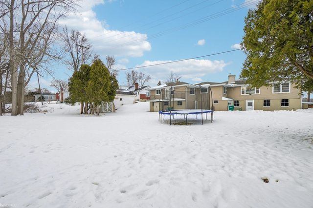 2335 Water Street, Port Huron Twp, MI 48060