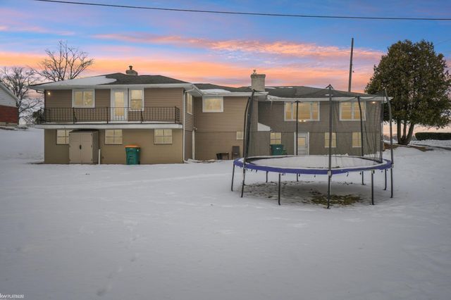 2335 Water Street, Port Huron Twp, MI 48060