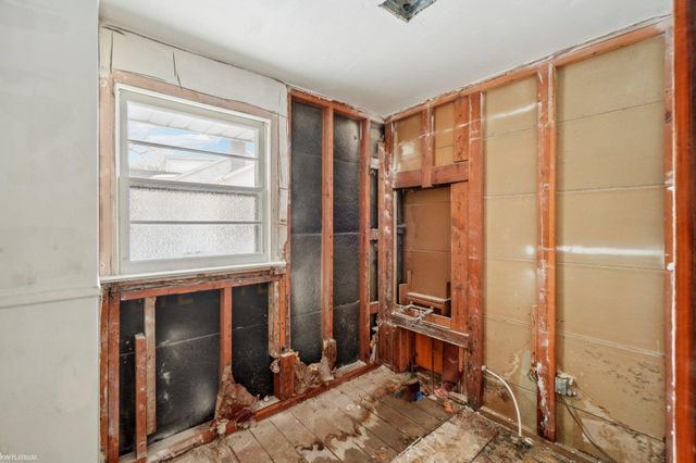 2335 Water Street, Port Huron Twp, MI 48060