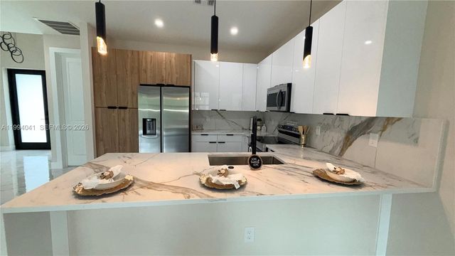 2102 E 13th St, Lehigh Acres, FL 33972