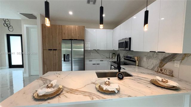 2102 E 13th St, Lehigh Acres, FL 33972