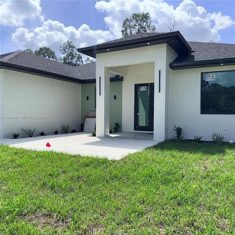 2102 E 13th St, Lehigh Acres, FL 33972