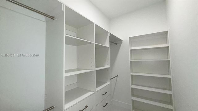 2102 E 13th St, Lehigh Acres, FL 33972